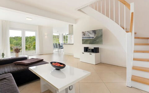 Am Seeufer: Flooring, Interieur Ontwerp, Verdieping, Hout, Meubilair, Huis, Houten Vloer, Verlichting, Plafond, Woonkamer