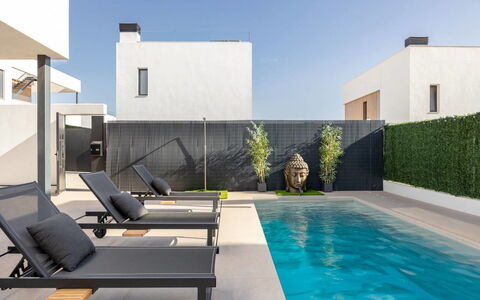 Villa Esencia: Zwembad, Samengesteld Materiaal, Buitenmeubels, Ligstoel, Schaduw, Toevlucht, Ontwerp, Balkon, Chaise Longue, Eco Hotel