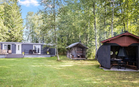 Tuuliranta: Boom, Land Lot, Landelijk Gebied, Huis, Verblijf, Garden Gebouwen, Blokhut, Schuur, Tuin, Gazon