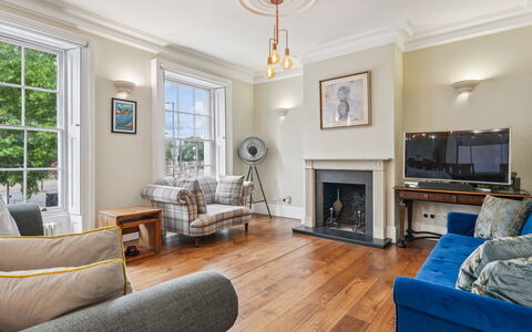 Palace Gate, Hampton Court: Interieur Ontwerp, Flooring, Verdieping, Huis, Meubilair, Plafond, Woonkamer, Gieten, Hardwood, Houten Vloer