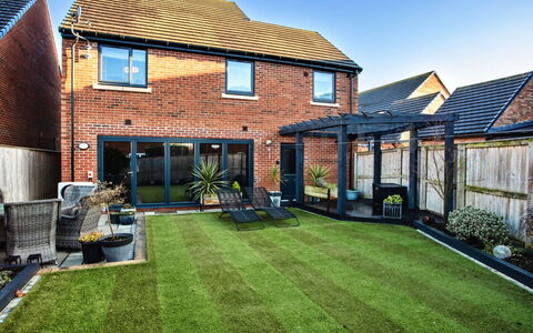 South Beach House: Tuin, Gazon, Backyard, Werf, Kunstgras, Binnenplaats, Landscaping, Patio, Steen, Landgoed