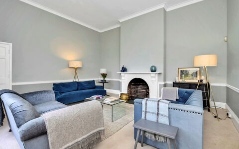 Clavering Hall: Interieur Ontwerp, Flooring, Verdieping, Meubilair, Muur, Bankstel, Plafond, Woonkamer, Kamer, Verlichting