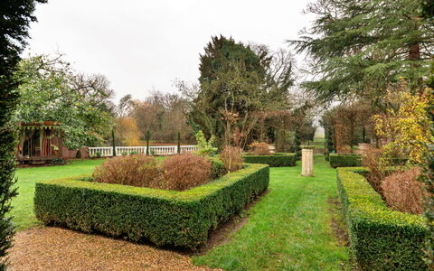 The Potting Shed at Island Hall: Blad, Natuur, Gras, Groen, Vegetation, Tuin, Struik, Landschap, Plantengemeenschap