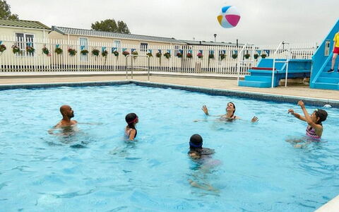 Osprey Court 1: Zwembad, Recreatie, Vrije Tijd, Pret, Vakantie, Sport, Recreatiecentrum, Waterpark