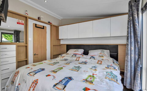 Osprey Court 1: Interieur Ontwerp, Meubilair, Bed, Slaapkamer, Linens, Laken, Kamer, Bedding, Bed Frame, Hoofdkussen