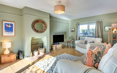 The Old Windmill: Meubilair, Interieur Ontwerp, Flooring, Plafond, Hout, Verdieping, Bankstel, Kamer, Woonkamer, Verlichting