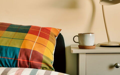 2 Haywood View: Linens, Meubilair, Slaapkamer, Laken, Bedding, Bed, Hoofdkussen, Duvet, Kussen Gooien, Lamp