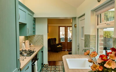 2 Haywood View