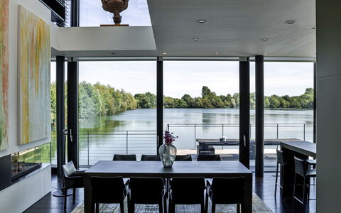 The Glass House at the Lakes by Yoo: Interieur Ontwerp, Meubilair, Stoel, Keuken En Eettafel, Eco Hotel, Glas, Restaurant, Schaduw, Eetkamer, Ontwerp