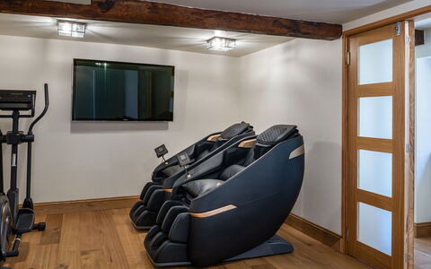 Serenity: Interieur Ontwerp, Flooring, Meubilair, Verdieping, Huis, Kamer, Plafond, Appartement, Woonkamer, Comfort