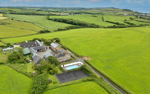 Squire, Quinceborough Farm