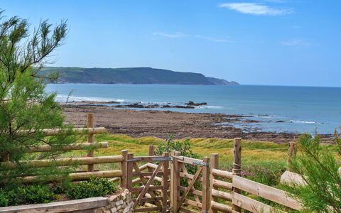 Manderley: Zwemwater, Kust, Kust En Oceanic Landvormen, Horizon, Zee, Kust, Strand, Oceaan, Bank, Baai