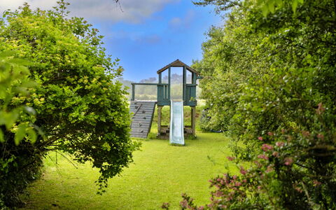 Roost, Quinceborough Farm: Struik, Tuin, Gazon, Weide, Landscaping, Park, Werf, Schaduw, Backyard, Botanische Tuin