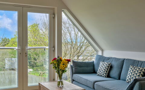 Tregirls: Interieur Ontwerp, Hout, Meubilair, Bankstel, Flooring, Woonkamer, Verdieping, Huis, Kamer, Plafond