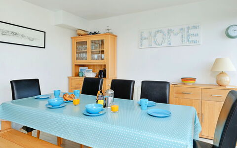 Lansdowne: Meubilair, Flooring, Interieur Ontwerp, Hout, Verdieping, Tafel, Stoel, Keuken En Eettafel, Kamer, Eetkamer