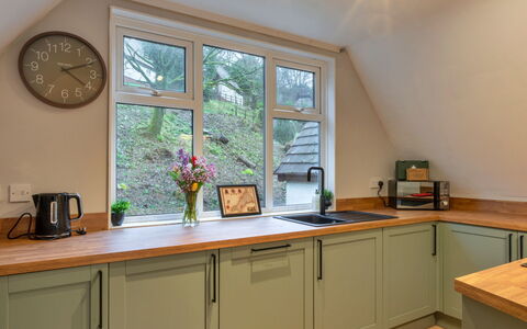 Toblerone Lodge: Interieur Ontwerp, Hout, Flooring, Keuken, Toestel Van De Keuken, Countertop, Meubilair, Cabinetry, Verlichting, Verdieping