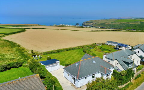 The Coast House: Kust, Zee, Kust En Oceanic Landvormen, Land Lot, Oceaan, Luchtfotografie, Kust, Verblijf, Vogelperspectief