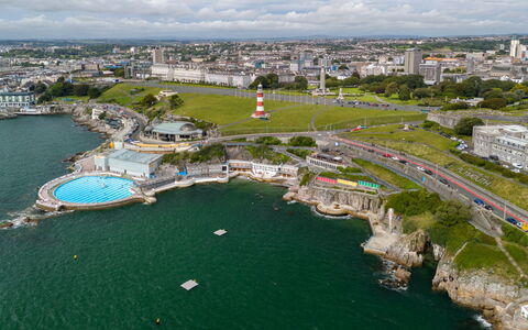 Plymouth City Apartment 15: Vogelperspectief, Luchtfotografie, Kust, Kust En Oceanic Landvormen, Toeristische Attractie, Zee, Baai, Kust, Badplaats, Headland