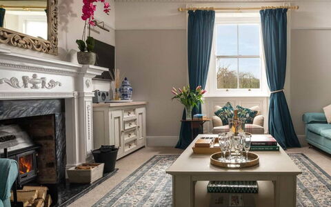 Coulscott Georgian House: Meubilair, Interieur Ontwerp, Flooring, Woonkamer, Hout, Kamer, Verlichting, Verdieping, Huis, Fotolijst