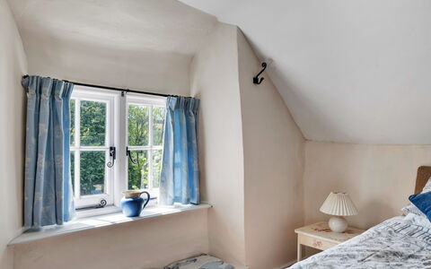 Filspholly: Hout, Meubilair, Slaapkamer, Interieur Ontwerp, Huis, Verdieping, Bed, Kamer, Bedding, Linens
