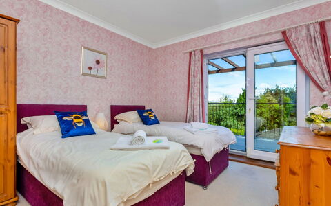 Cliff Lodge: Huis, Appartement, Linens, Hotel, Slaapkamer, Bedding, Villa, Bed, Laken, Hoofdkussen