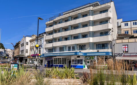 Harbour View: Gebouw, Appartement, Gemengd Gebruik, Commercieel Gebouw, Condominium, Family Car, Parking, Hotel