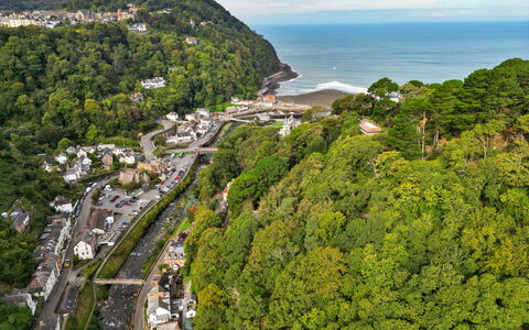River Cottage: Vegetation, Natuurlijk Landschap, Landschap, Hoogland, Kust, Kust En Oceanic Landvormen, Terrein, Heuvel Station, Toeristische Attractie, Headland