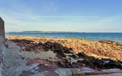The Wash House, Kingsand: Blauw, Water, Zwemwater,  Felsen\, Kust, Horizon, Kust En Oceanic Landvormen, Kust, Zee