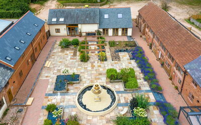 Lime Cottage, Great Houndbeare Farm