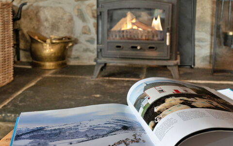 Penclogwynau: Haard, Stenen Muur, Schoorsteen, Fireplace, Houtkachel, Fornuis, Woonkamer