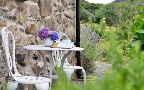 Penclogwynau: Meubilair, Buitenmeubels, Tafel, Buitentafel, Stoel, Tuin, De Lente, Koffietafel, Landscaping, Keuken En Eettafel