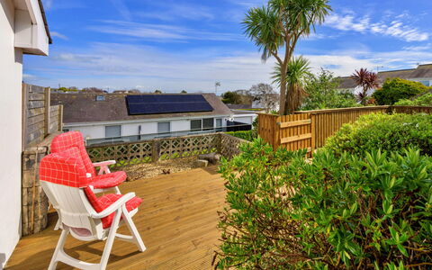 Ty Glan Y Mor: Struik, Woongebied, Huis, Tuin, Landscaping, Eco Hotel, Verblijf, Landgoed, Hek