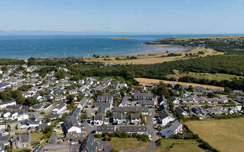 Ty Glan Y Mor: Kust, Kust En Oceanic Landvormen, Zee, Luchtfotografie, Oceaan, Vogelperspectief, Baai, Kust, Strand