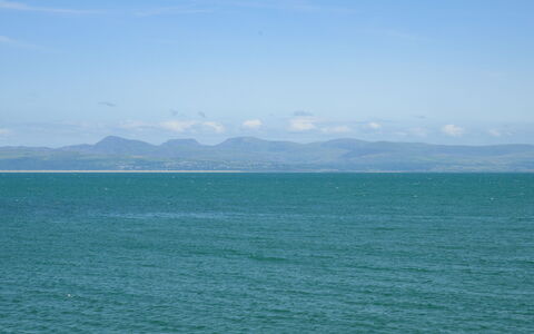 Ty Glan Y Mor: Blauw, Lucht, Watervoorraden, Dag, Horizon, Wolk, Zee, Kust En Oceanic Landvormen