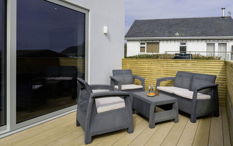 Hampton Coast: Hout, Huis, Meubilair, Buitenmeubels, Balkon, Dek, Veranda, Patio, Bloempot