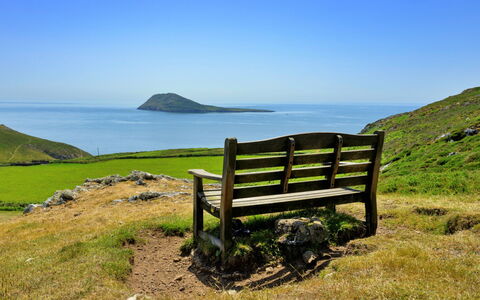 Gladstone: Groen, Horizon, Natuurlijk Landschap, Zee, Kust En Oceanic Landvormen, Kust, Heuvel, Grasland, Landschap, Oceaan