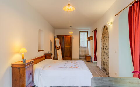 La Finestra sul Lago: Meubilair, Interieur Ontwerp, Muur, Flooring, Verdieping, Plafond, Hout, Kamer, Bed, Slaapkamer