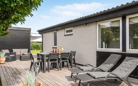 Soleil - 1.5Km from the Sea: Hout, Huis, Buitenmeubels, Dek, Deur, Schaduw, Patio, Veranda, Stoel, Hardwood