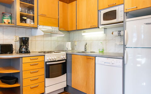 Koli Country Club B 6: Keuken, Toestel Van De Keuken, Major Appliance, Countertop, Hout, Flooring, Interieur Ontwerp, Cabinetry, Verdieping, Kamer