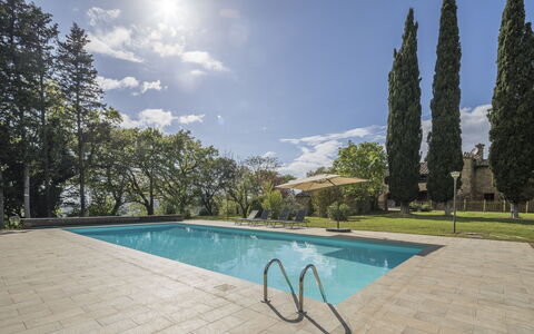 Casa Amelia, Pool, Casole Elsa, Monti: Blauw, Boom, Zwembad, Schaduw, Tuin, Landscaping, Evergreen, Buitenmeubels, Toevlucht