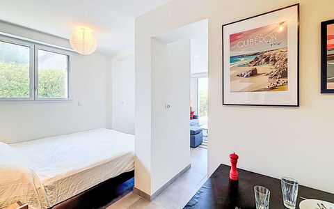 Beg en Aud: Interieur Ontwerp, Flooring, Meubilair, Verdieping, Plafond, Kamer, Bed, Slaapkamer, Appartement, Huis