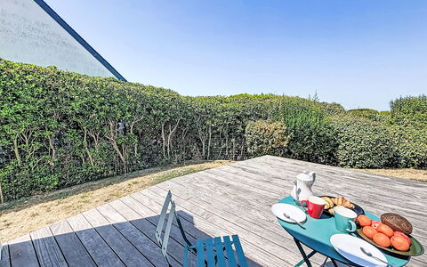 Beg en Aud: Blauw, Groen, Struik, Zonlicht, Haag, Schaduw, Tuin, Oceaan, Landscaping, Hek