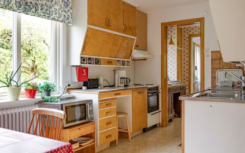 Lantdrömmen: Keuken, Toestel Van De Keuken, Major Appliance, Interieur Ontwerp, Countertop, Meubilair, Hout, Flooring, Fornuis, Cabinetry