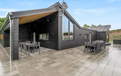 Filippine - 800M from the Sea: Meubilair, Buitenmeubels, Stoel, Tafel, Buitentafel, Patio, Tuin, Keuken En Eettafel, Schaduw, Koffietafel