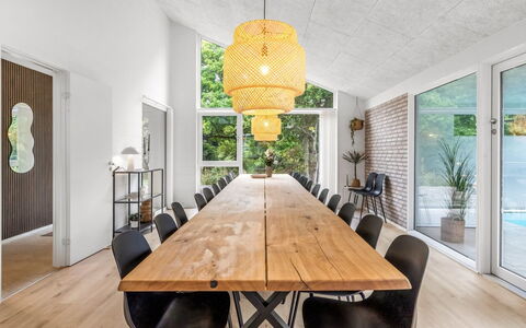 Filippine - 800M from the Sea: Verdieping, Plafond, Zwembad, Toevlucht, Ontwerp, Stoel, Daylighting, Hotel, Villa, Penthouse