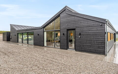 Filippine - 800M from the Sea: Meubilair, Buitenmeubels, Stoel, Tafel, Buitentafel, Patio, Tuin, Keuken En Eettafel, Schaduw, Koffietafel