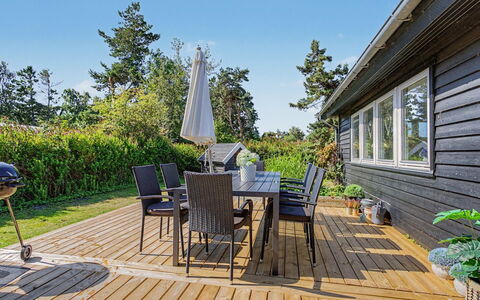 Leve - 300M from the Sea: Houten Vloer, Hout, Veranda, Hardwood, Huis, Dek, Flooring, Plank, Meubilair
