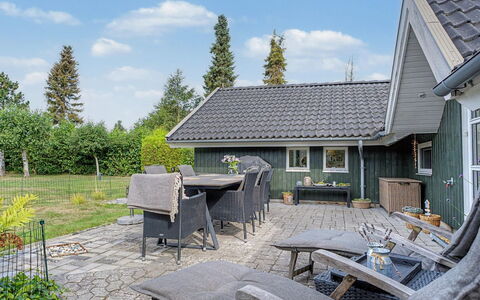 Aleksis - 900M from the Sea: Dak, Huis, Huis, Verblijf, Struik, Woongebied, Siding, Tuin, Land Lot, Groundcover