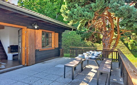 Ozer: Hout, Verblijf, Meubilair, Huis, Deur, Dek, Veranda, Schaduw, Hardwood, Beits