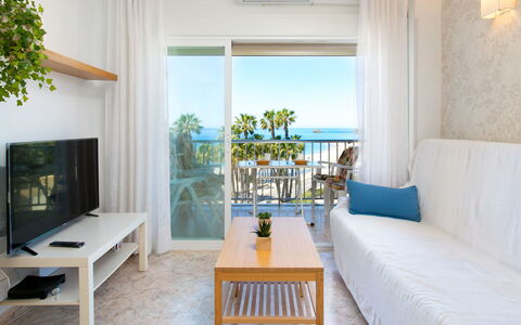 Gondolas Tropical: Meubilair, Interieur Ontwerp, Appartement, Zee, Oceaan, Balkon, Toevlucht, Schaduw, Stoel